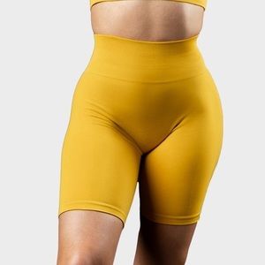 Alphalete Amplify Biker Shorts